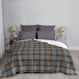 Traditional Style Plaid Art Fleece Blanket: Soft, Warm, and Durable for All Seasons - Machine Washable, Printed Design, and 200-250g Fabric Weight