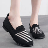 Old Beijing Cloth Shoes Women's Summer New Soft Bottom Non-Slip Hollowed Mesh Shoes Flying Woven Flat Walking Slip-on Mom Shoes