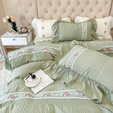 elvesmall French Embroidered Lace Bubble Gauze Bedding Set Pink Elegant Princess Style Queen Duvet Cover Set Ruffled Comforter Cover Sets