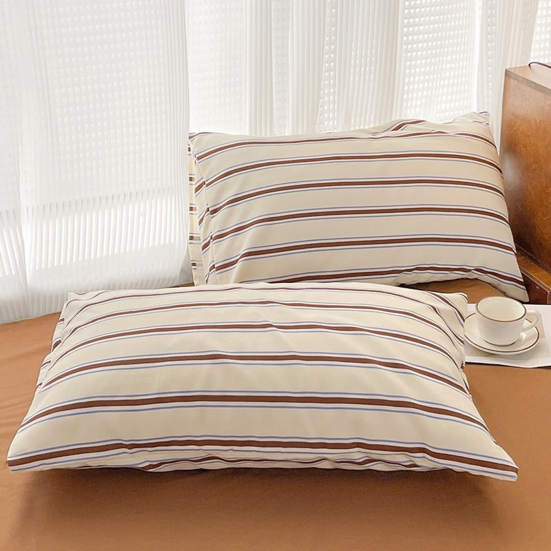 elvesmall Brown Striped Minimalist Bedding Set