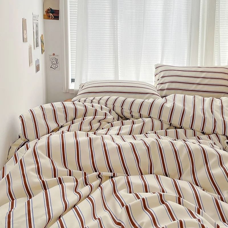 elvesmall Brown Striped Minimalist Bedding Set