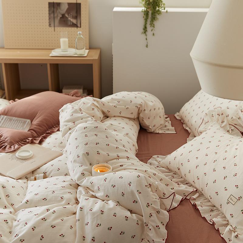 elvesmall Cottagecore Ruffled Cozy Bedsheet Set