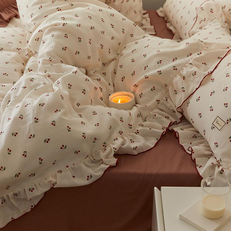 elvesmall Cottagecore Ruffled Cozy Bedsheet Set