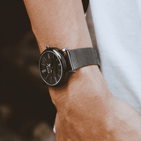 trendha SOXY 0160 Casual Style Men Wrist Watch Stainless Steel Needle Buckle Quartz Watch