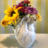 elvesmall Heart Shape Flower Vase Resin Vase Dried Flower Container Vases Pots Body Sculpture Desktop Flower Pot Home Decoration Ornaments